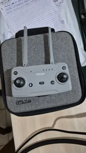 Controle de drone CFLY