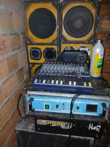 Quero vende pois tenho uma conta pra pagar por isso o motivo 4$