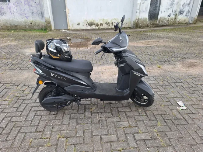 Scooter elétrica Evon Nimbus 1000W