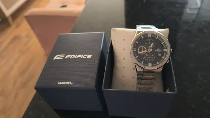 Venda Relógio Cássio Edifice , original com caixa e nota , em excelente estado sem risco 