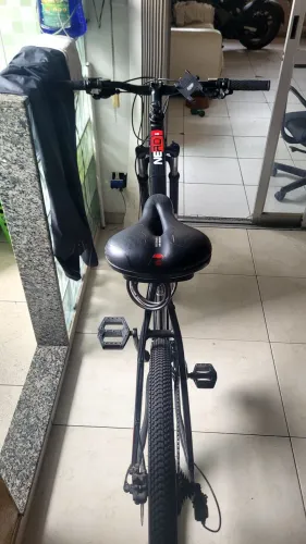 Bicicleta MTB Aro 29, Shimamo 24V, Suspensão com trava e freio a disco hidráulico.