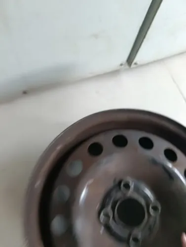 Aro 15 usado