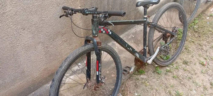 Vende se bicicleta pra usar no dia a dia
