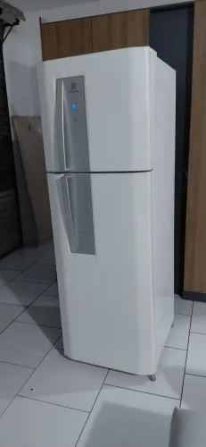 Geladeira Electrolux frost free lindíssima ENTREGO