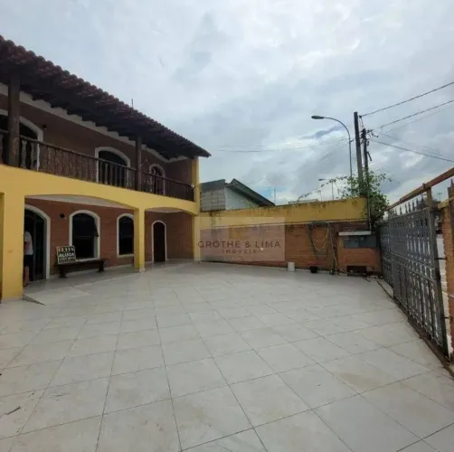 Casa com 4 dormitórios para alugar, 380 m² por R$ 5.220,00/mês - Jardim Santa Maria - Jaca