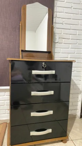 Cômoda com Espelho