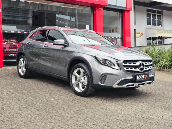 Mercedes-Benz GLA 200 Adv. 1.6/1.6 TB 16V Flex Aut. 2019