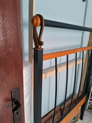 Cama de solteiro para box 