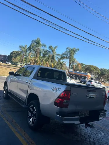 Toyota Hilux CD SRX 4X4 2.8 TDI 16V Diesel Aut. 2019