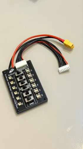 Placa HobbyFly para Carga, Descarga e Storage de Baterias LiPo/LiHV
