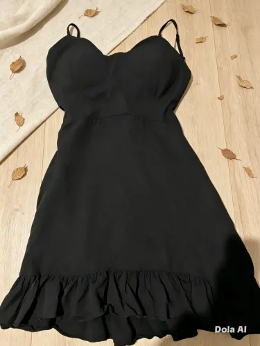 Vestido preto com bojo