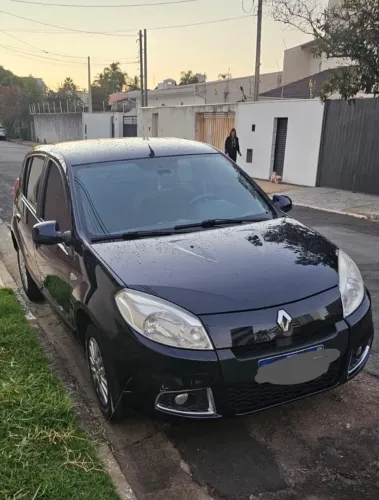 Renault Sandero Privilège Hi-flex 1.6 16V 5P AUT 2013