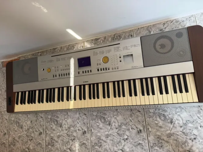 Piano digital Yamaha 