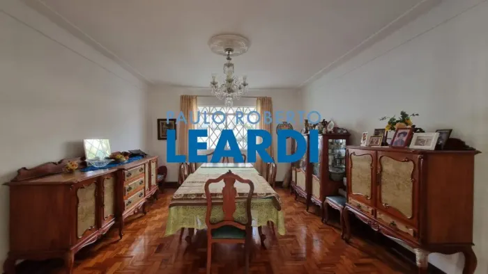 CASA ASSOBRADADA - ACLIMAÇÃO - SP