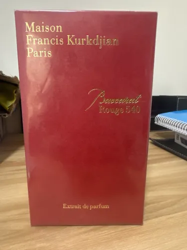Perfume baccarat rouge 540 original 200ml