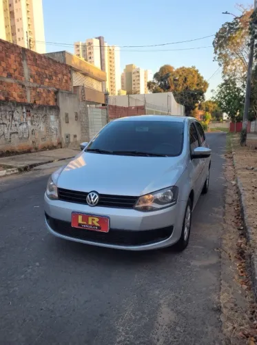 Volkswagen Fox 1.0 MI Total Flex 8V 5P 2013