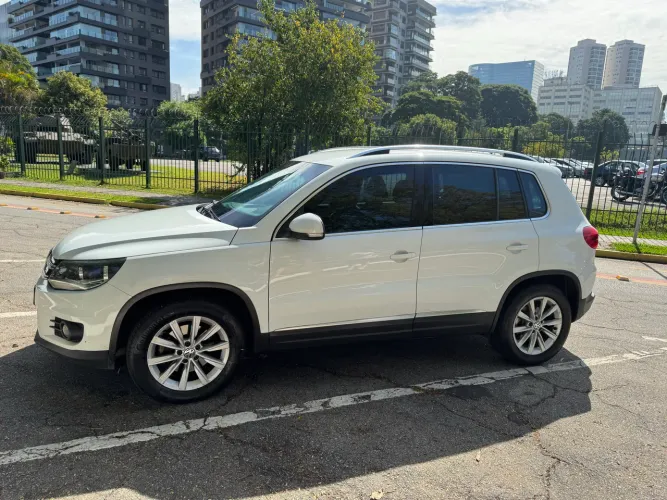 Volkswagen Tiguan 2.0 TSI 16V 200cv Tiptronic 5P 2015
