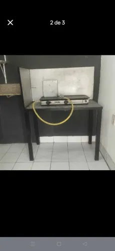 Bancada e chapa de hambúrguer