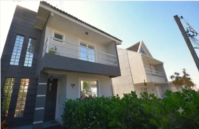 Sobrado não geminado - 3 Qts, Suíte, Sacada, Espaço Gourmet e 3 Vagas