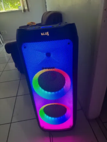 Vendo caixa super potente Aiwa 300rms com bateria de 20h