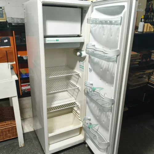 Geladeira Consul 280