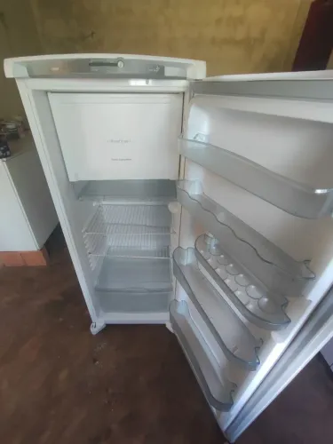 Geladeira Consul Frost Free 326L
