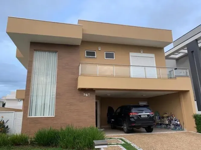 Casa de condomínio para venda tem 280 metros quadrados no Jardim Ypê em Paulínia - SP.