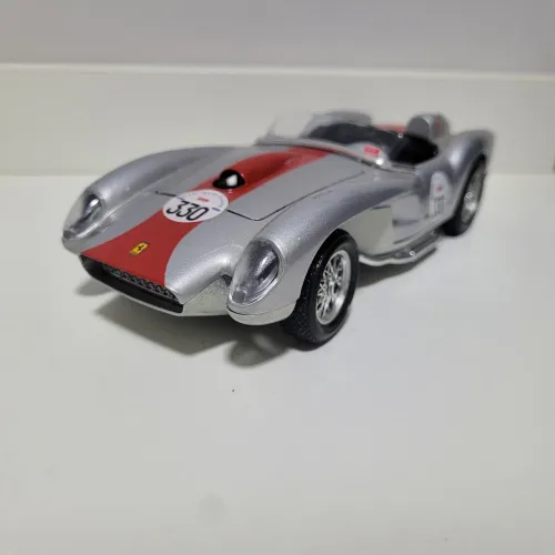 Miniatura ferrari 1/24