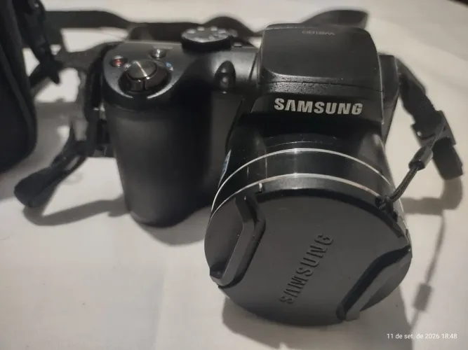 Camera digital Samsung modelo wb100