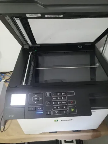 Impressora lazer color Lexmark modelo cx622