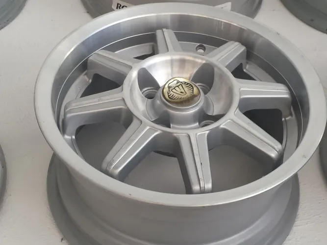 Rodas aro 14 Ibr Prata com borda diamantada Retro 4x100 novas