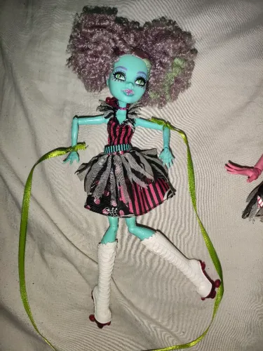 Monster high Honey Freak Du Chic 
