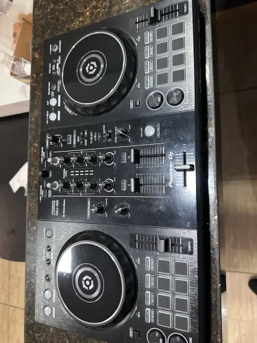 DDJ-400 controladora Pioneer