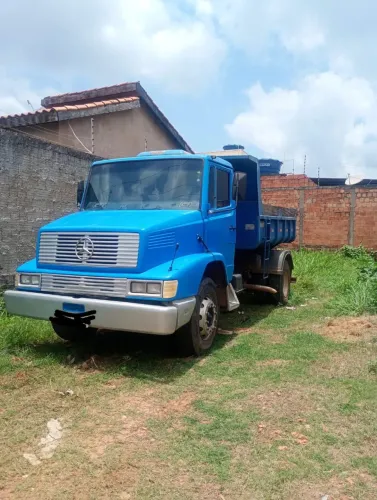 Caminhão Mercedes Benz - 1214 (Toco)