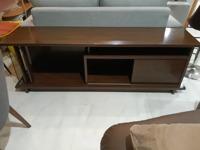 Rack 1,80 MT Castanho Escuro Com Rodinha