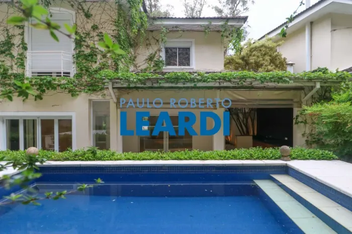 CASA EM CONDOMÍNIO - JARDIM GUEDALA - SP