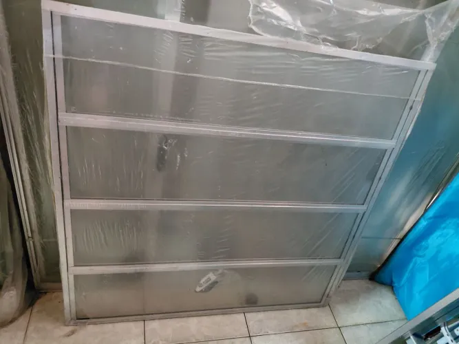 Vendo basculante no barato.