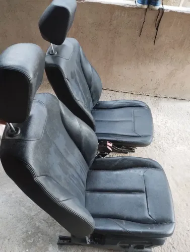 Vendo banco de couro elétrico BMW. 