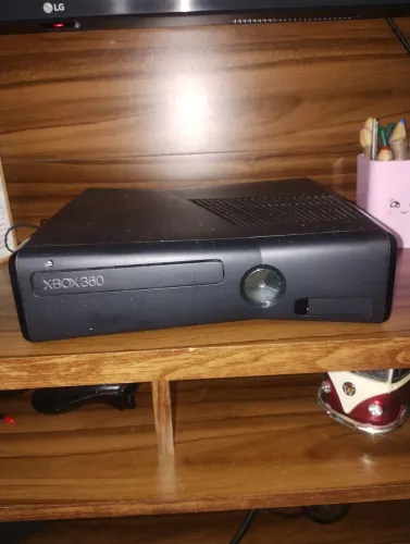 X Box 360 . Sem controle .