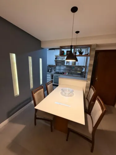 APARTAMENTO 3/4 COM SUÍTE E VARANDA MOBILIADO NA PITUBA 