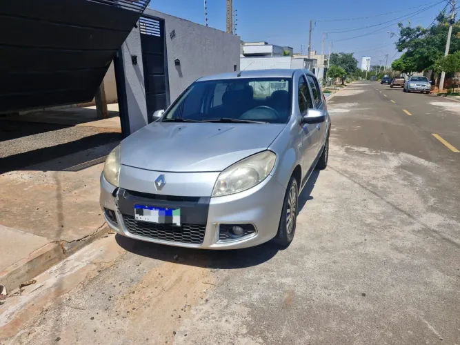 Renault Sandero Privilège Hi-flex 1.6 8V 5P 2012