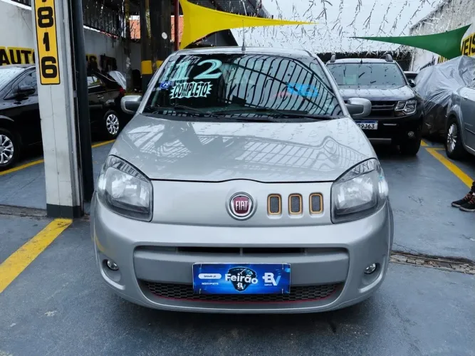 Fiat Uno Vivace/rua 1.0 EVO Fire Flex 8V 5P 2012