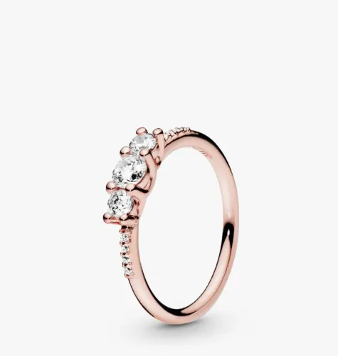 Anel Pandora Rosé com pedra.