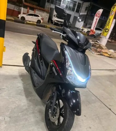 Vende-se Moto Yamarra