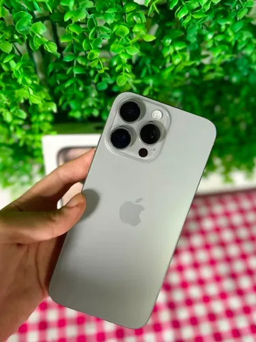 iPhone 15 pro Max 256gb bateria 85%