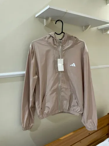 Corta vento ADIDAS com capuz e bolso