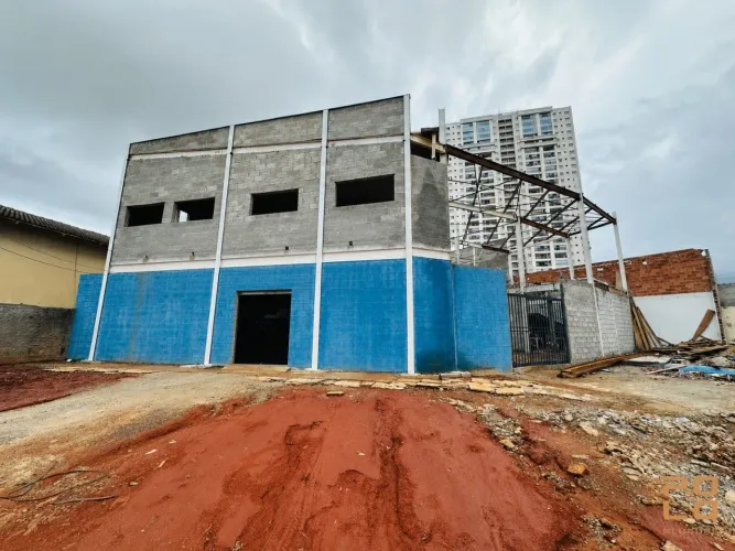 Prédiocomercial para alugar no Setor Coimbra, em Goiânia - GO.