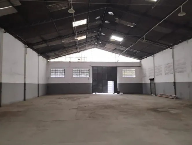 Galpão para alugar, 700 m² por R$ 21.000,00/mês - Jardim Presidente Dutra - Guarulhos/SP