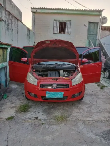 Fiat Idea Attractive 1.4 Fire Flex 8V 5P 2013