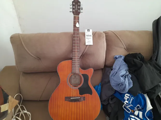 Vendo violão Gianini aço novo e sem uso
